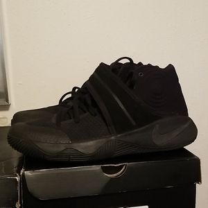 EUC Kyrie 2 Triple Black size 13